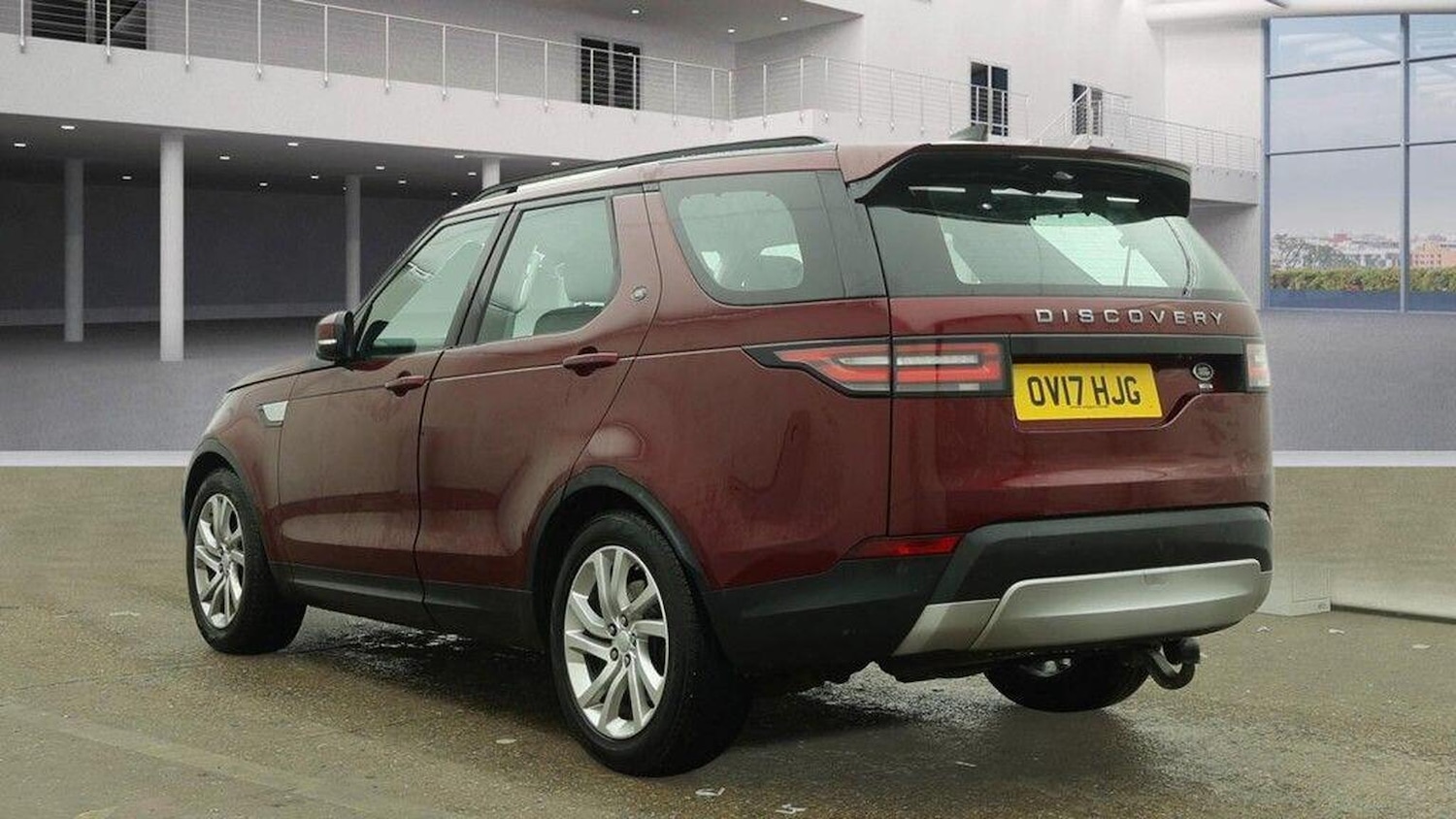 Used Land Rover Discovery 2017 for sale - 77303664: Photo 3