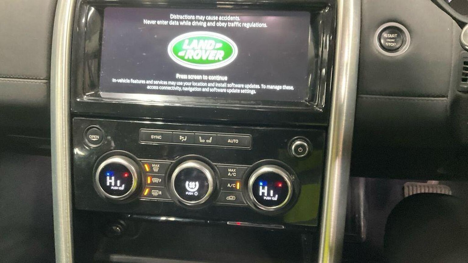 Used Land Rover Discovery 2017 for sale - 77303664: Photo 9