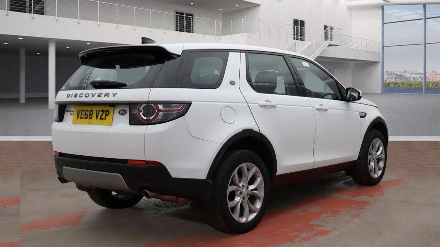 Used Land Rover Discovery Sport 2019 for sale - 77423533: Photo 4
