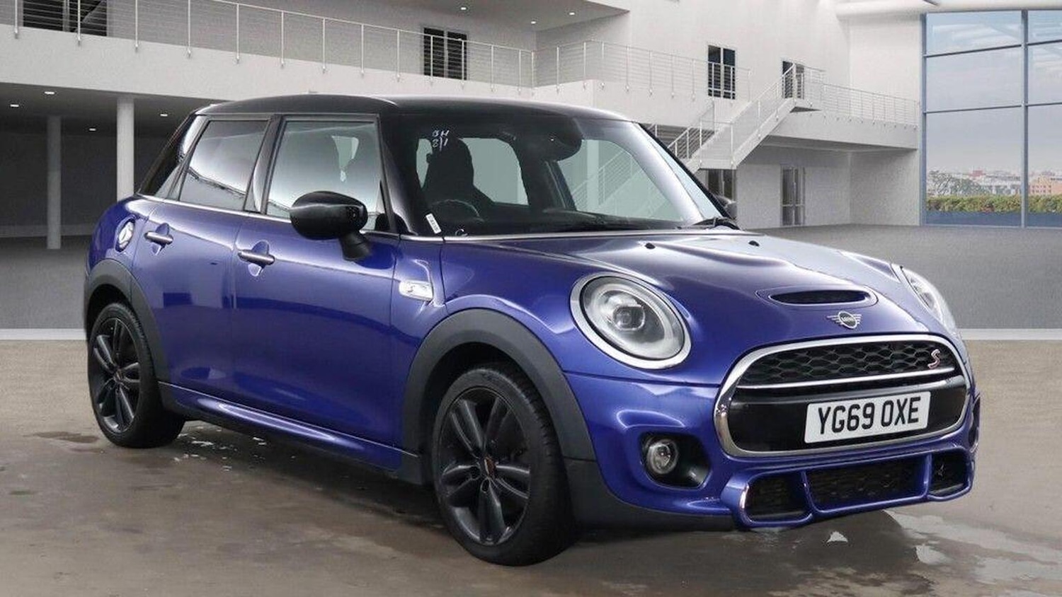 Used MINI Hatch 2019 for sale - 77668636: Photo 1