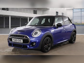 Used MINI Hatch 2019 for sale - 77668636: Photo
