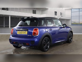 Used MINI Hatch 2019 for sale - 77668636: Photo