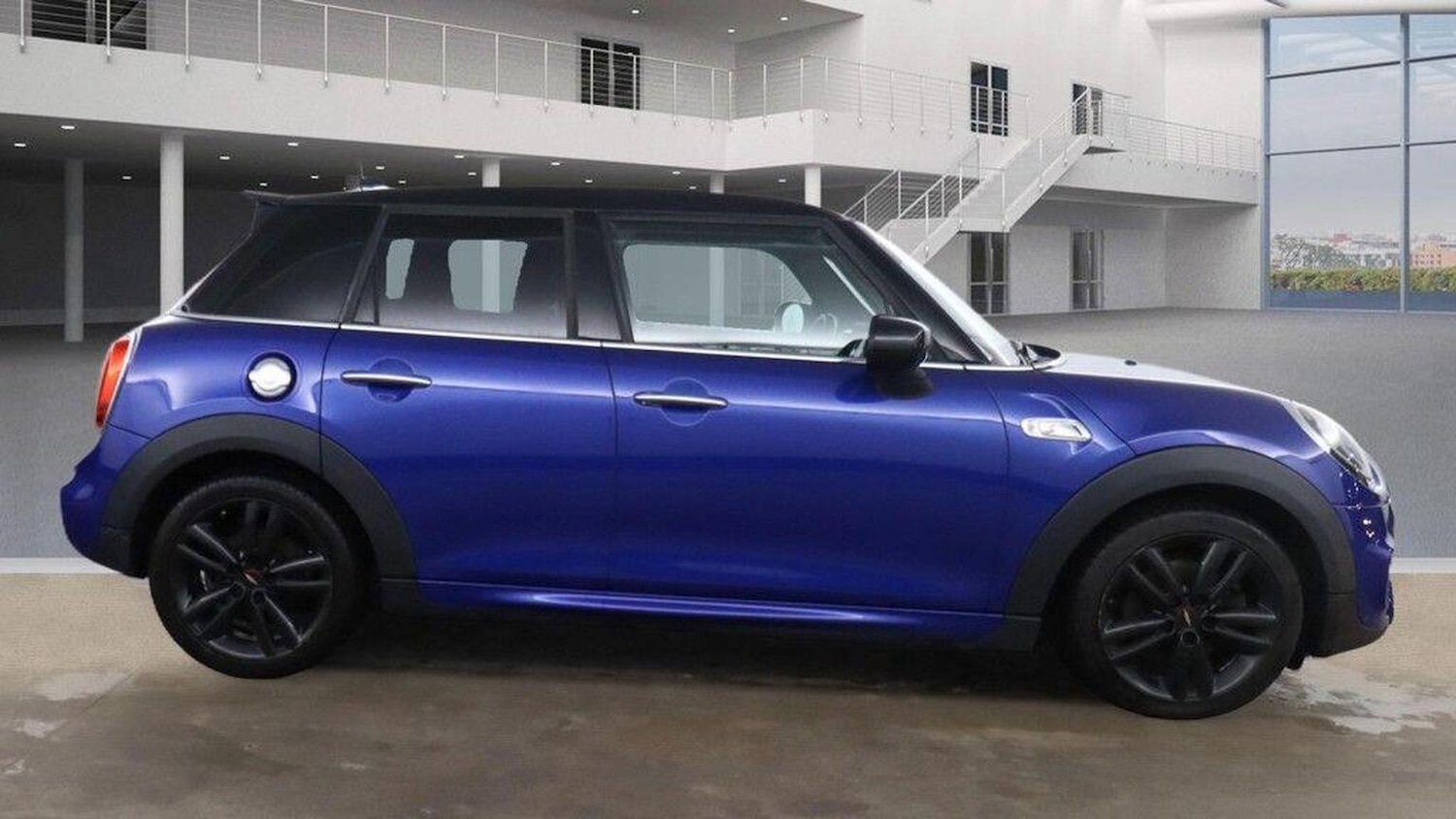 Used MINI Hatch 2019 for sale - 77668636: Photo 5