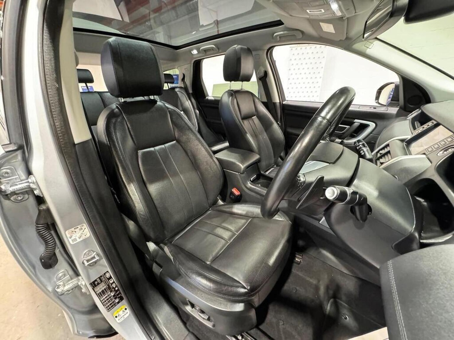 Used Land Rover Discovery Sport 2018 for sale - 77370573: Photo 16