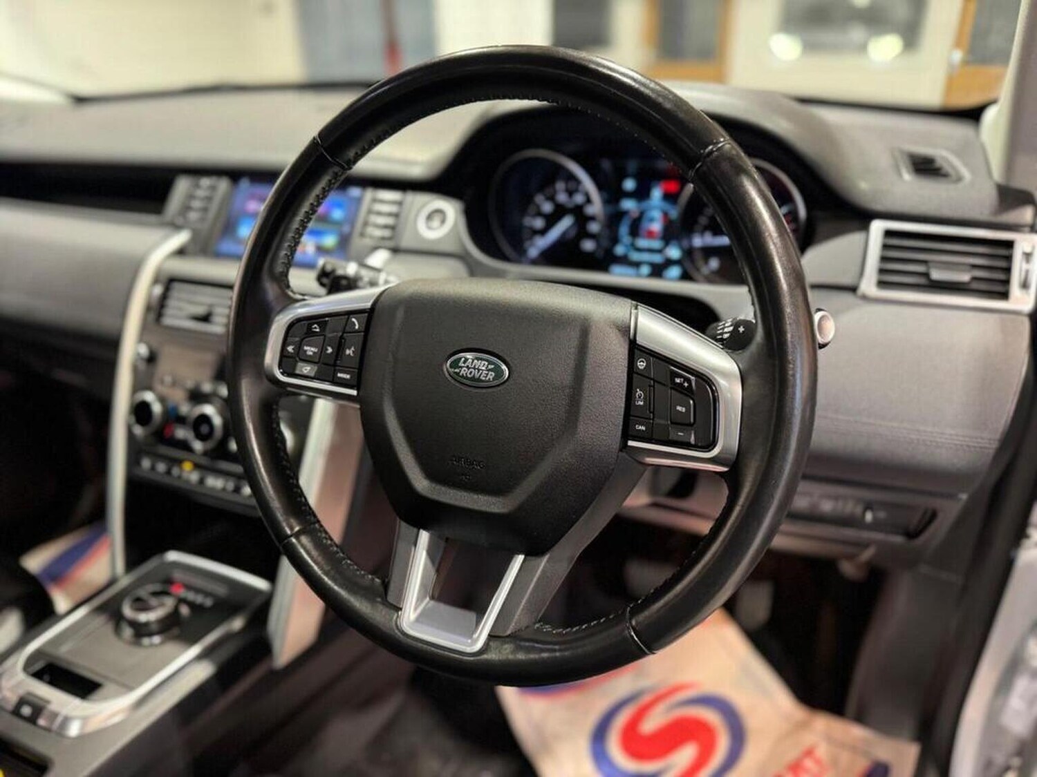 Used Land Rover Discovery Sport 2018 for sale - 77370573: Photo 9