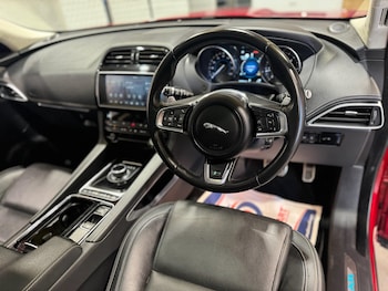 Used Jaguar F-Pace 2019 for sale - 79284008: Photo