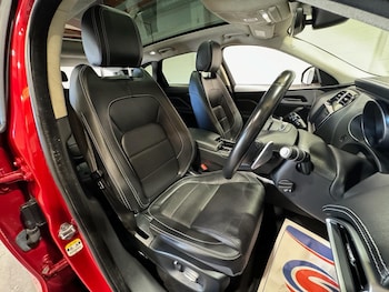 Used Jaguar F-Pace 2019 for sale - 79284008: Photo
