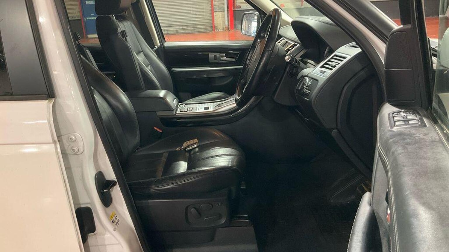 Used Land Rover Range Rover Sport 2013 for sale - 77314057: Photo 8