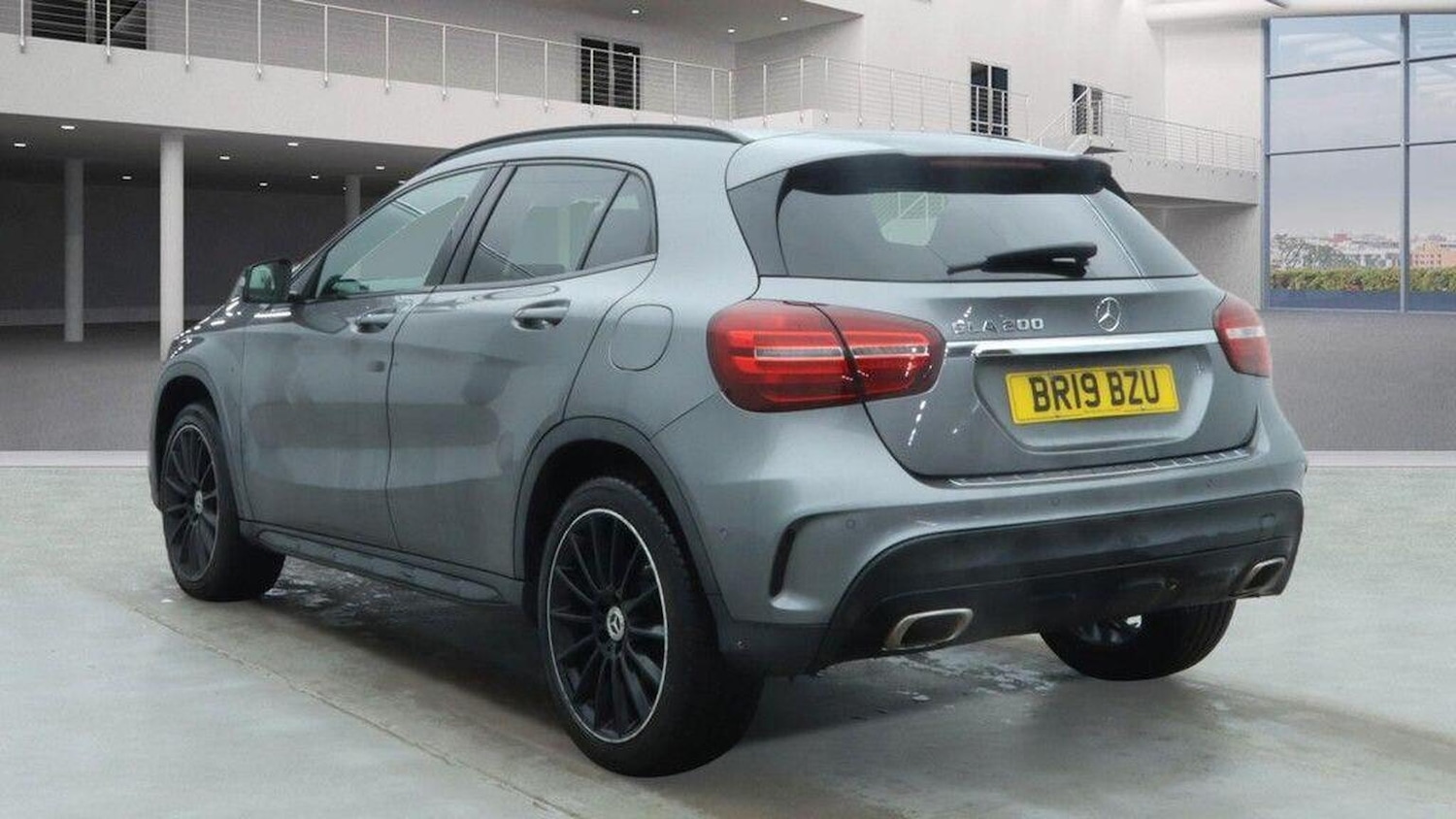 Used Mercedes-Benz GLA 2019 for sale - 77610049: Photo 3