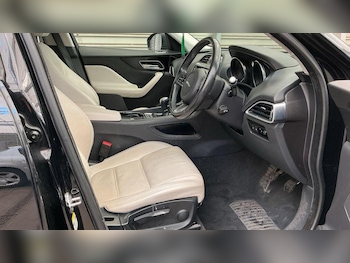 Used Jaguar F-Pace 2018 for sale - 78807619: Photo