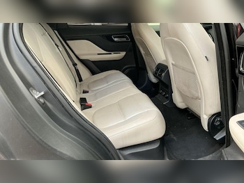 Used Jaguar F-Pace 2018 for sale - 78807619: Photo