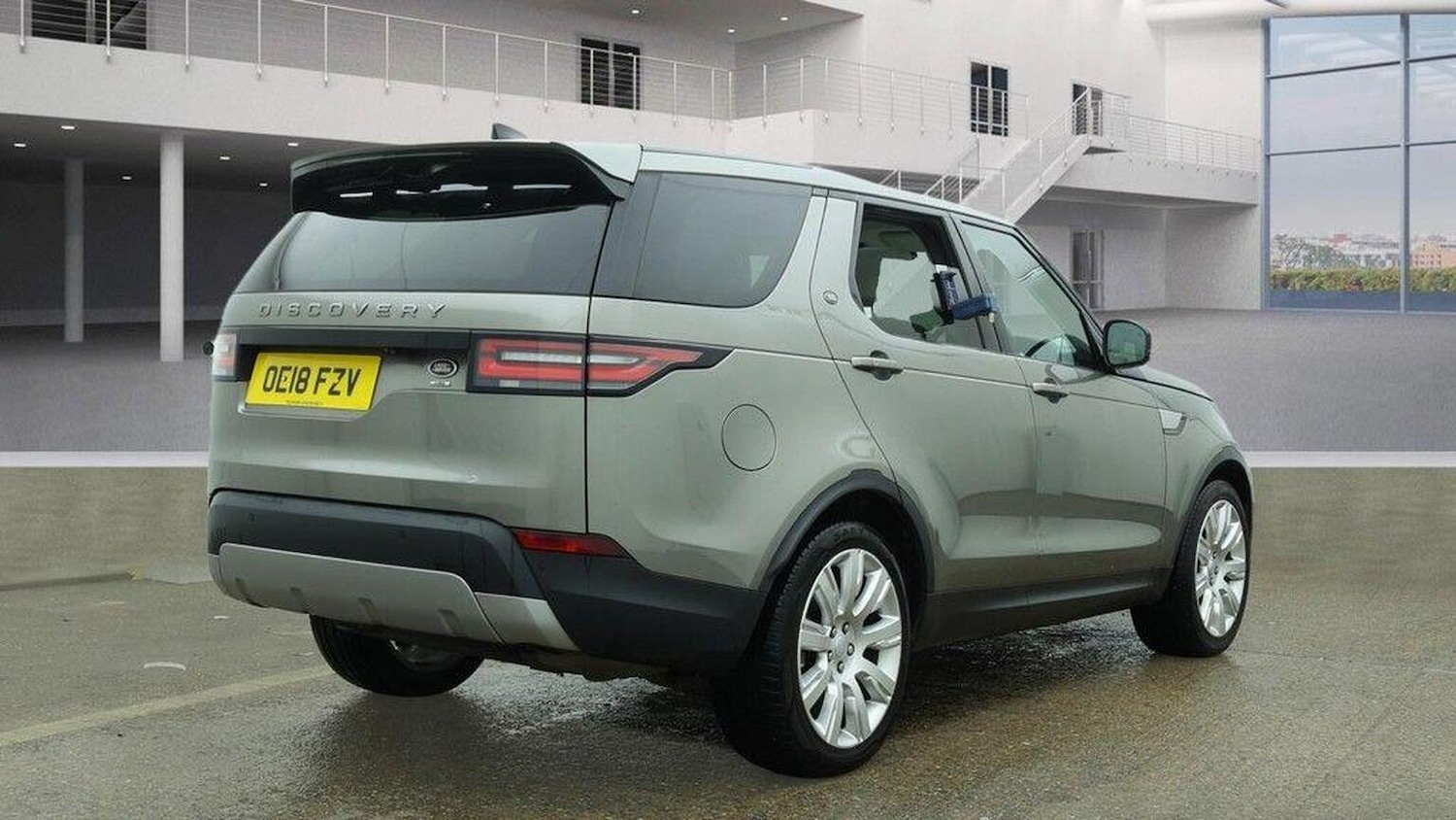 Used Land Rover Discovery 2018 for sale - 77694295: Photo 4