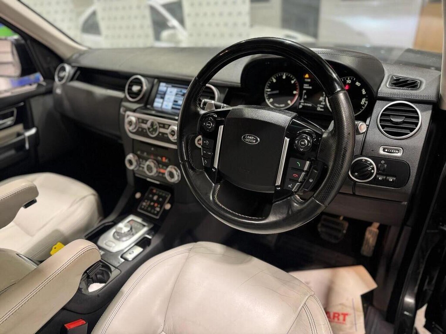 Used Land Rover Discovery 2014 for sale - 77572811: Photo 15