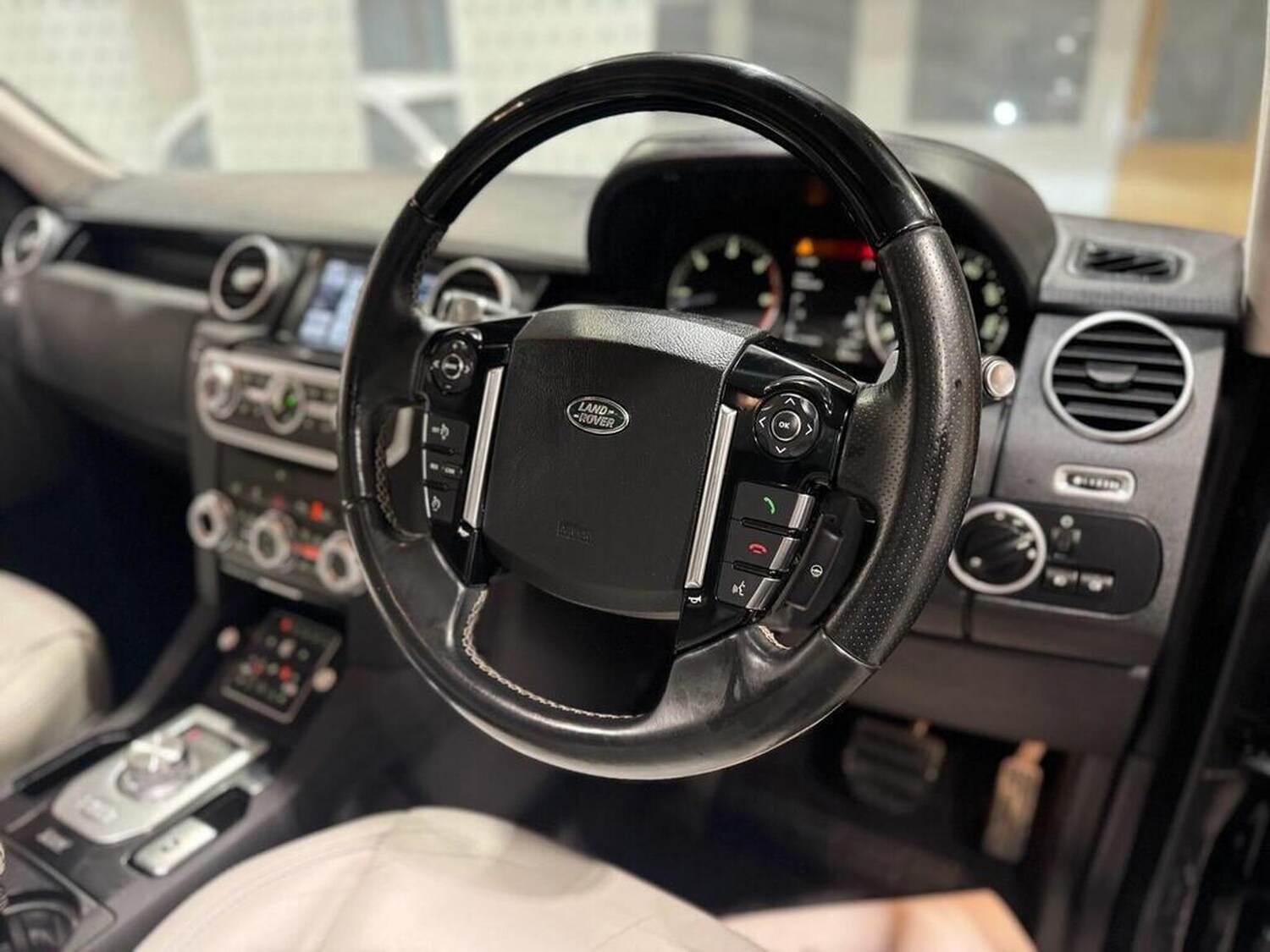 Used Land Rover Discovery 2014 for sale - 77572811: Photo 16