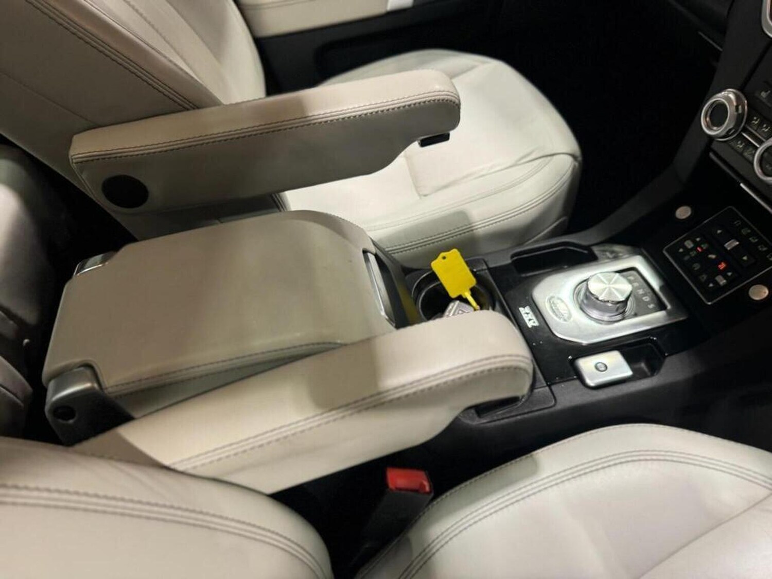 Used Land Rover Discovery 2014 for sale - 77572811: Photo 21