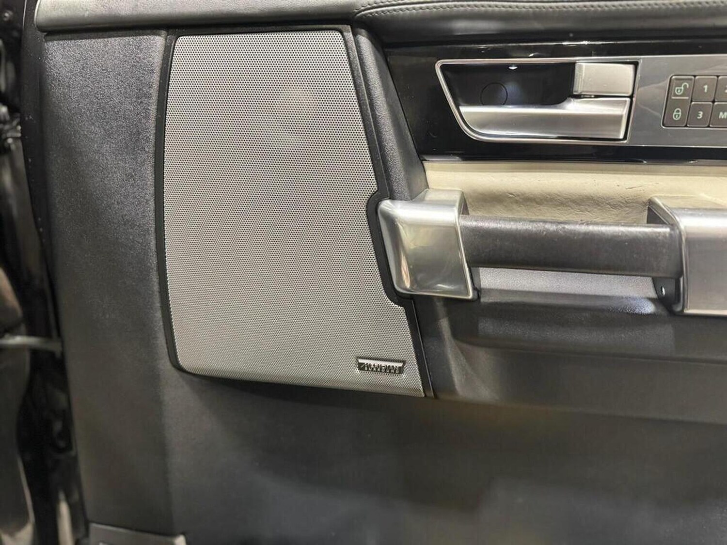 Used Land Rover Discovery 2014 for sale - 77572811: Photo 23