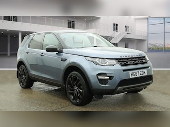 Used Land Rover Discovery Sport 2017 for sale - 77423532: Photo