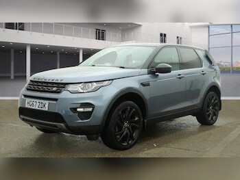 Used Land Rover Discovery Sport 2017 for sale - 77423532: Photo