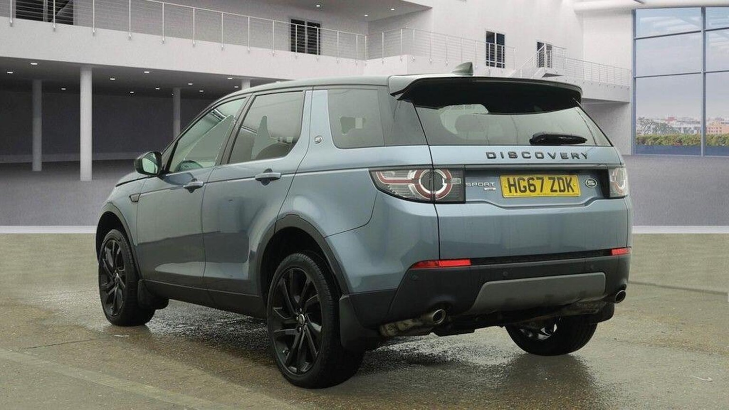 Used Land Rover Discovery Sport 2017 for sale - 77423532: Photo 3