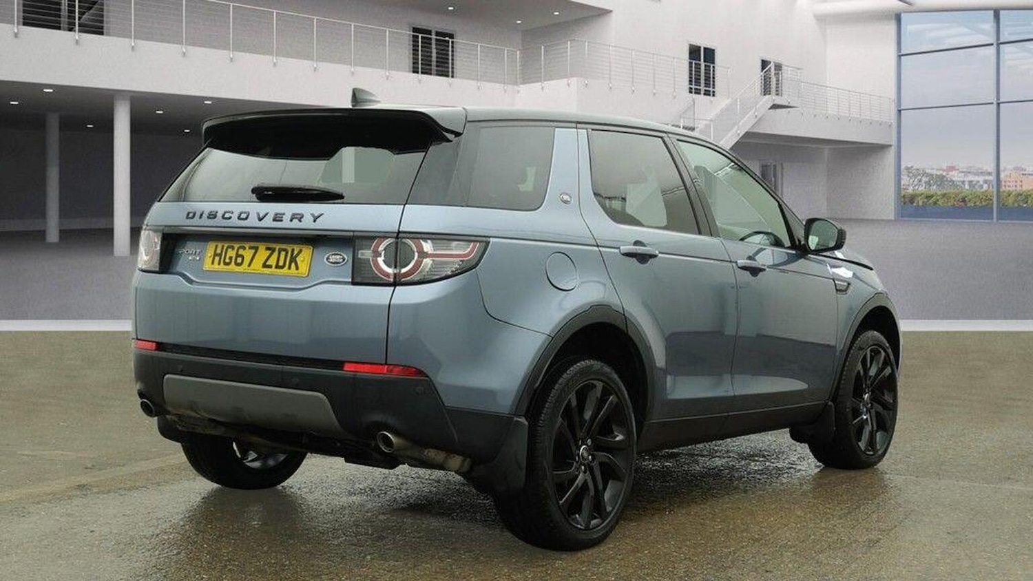 Used Land Rover Discovery Sport 2017 for sale - 77423532: Photo 4