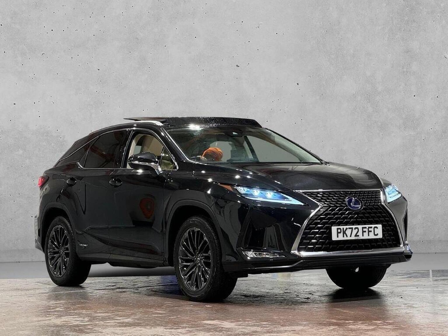 Used Lexus RX 2022 for sale - 77694320: Photo 2