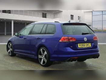 Used Volkswagen Golf 2016 for sale - 77453376: Photo
