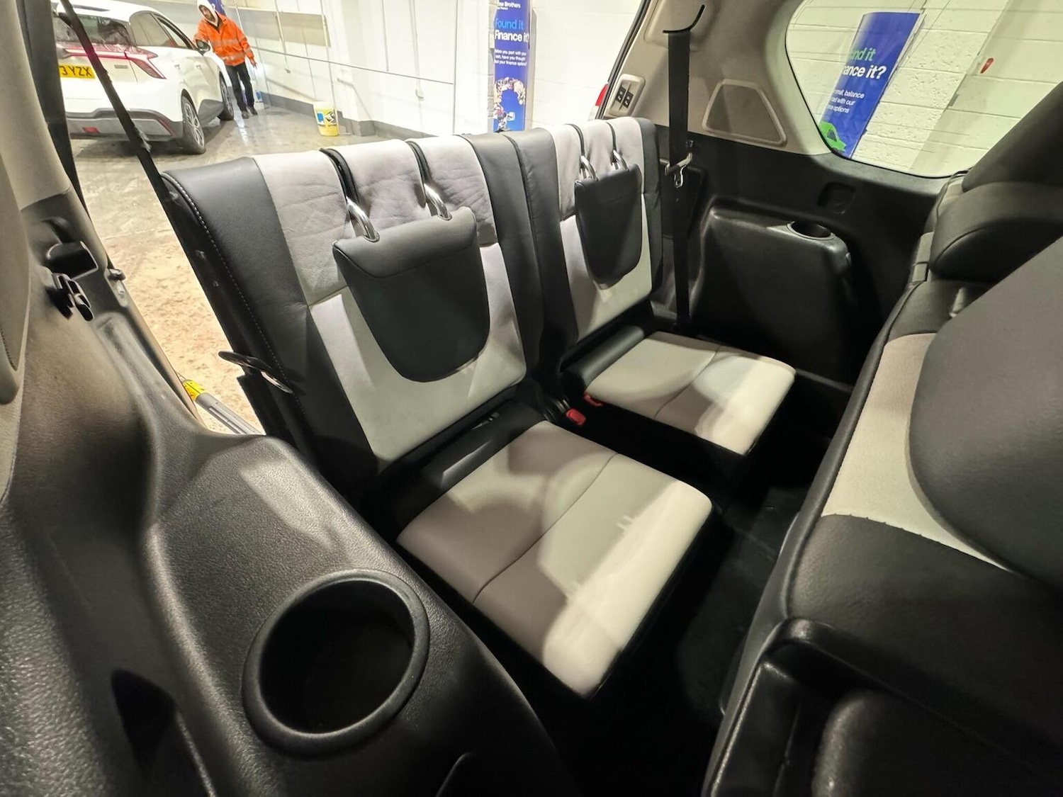 Used Toyota Land Cruiser 2015 for sale - 77721169: Photo 11