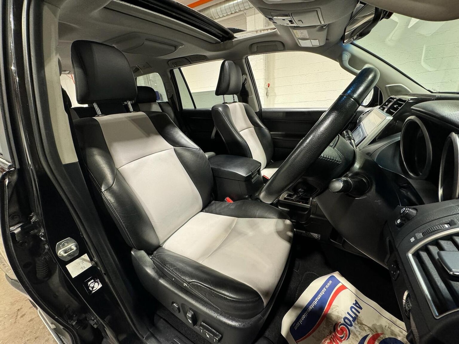 Used Toyota Land Cruiser 2015 for sale - 77721169: Photo 8