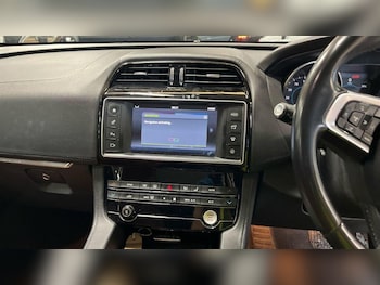 Used Jaguar F-Pace 2017 for sale - 78914685: Photo