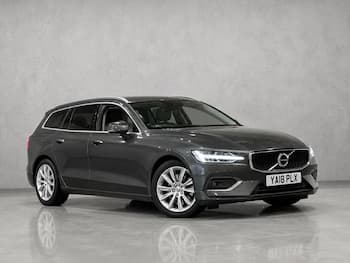 Used Volvo V60 2018 for sale - 79740454: Photo
