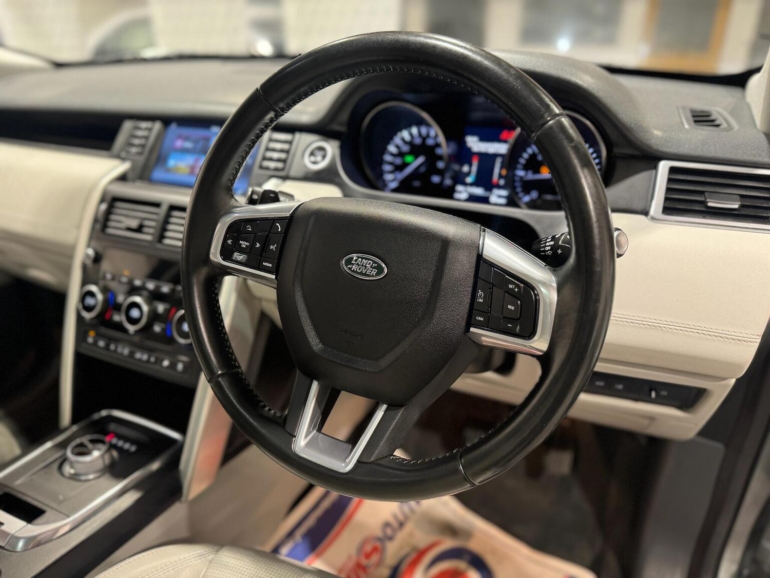 Used Land Rover Discovery Sport 2015 for sale - 77336692: Photo 9