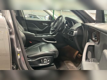 Used Jaguar F-Pace 2018 for sale - 78674174: Photo