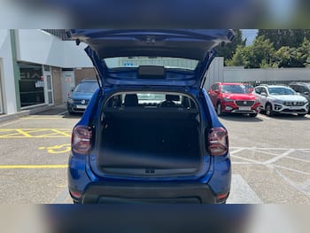 Used Dacia Duster 2023 for sale - 79583529: Photo