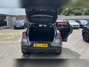 Used Renault Captur 2022 for sale - 79536423: Photo
