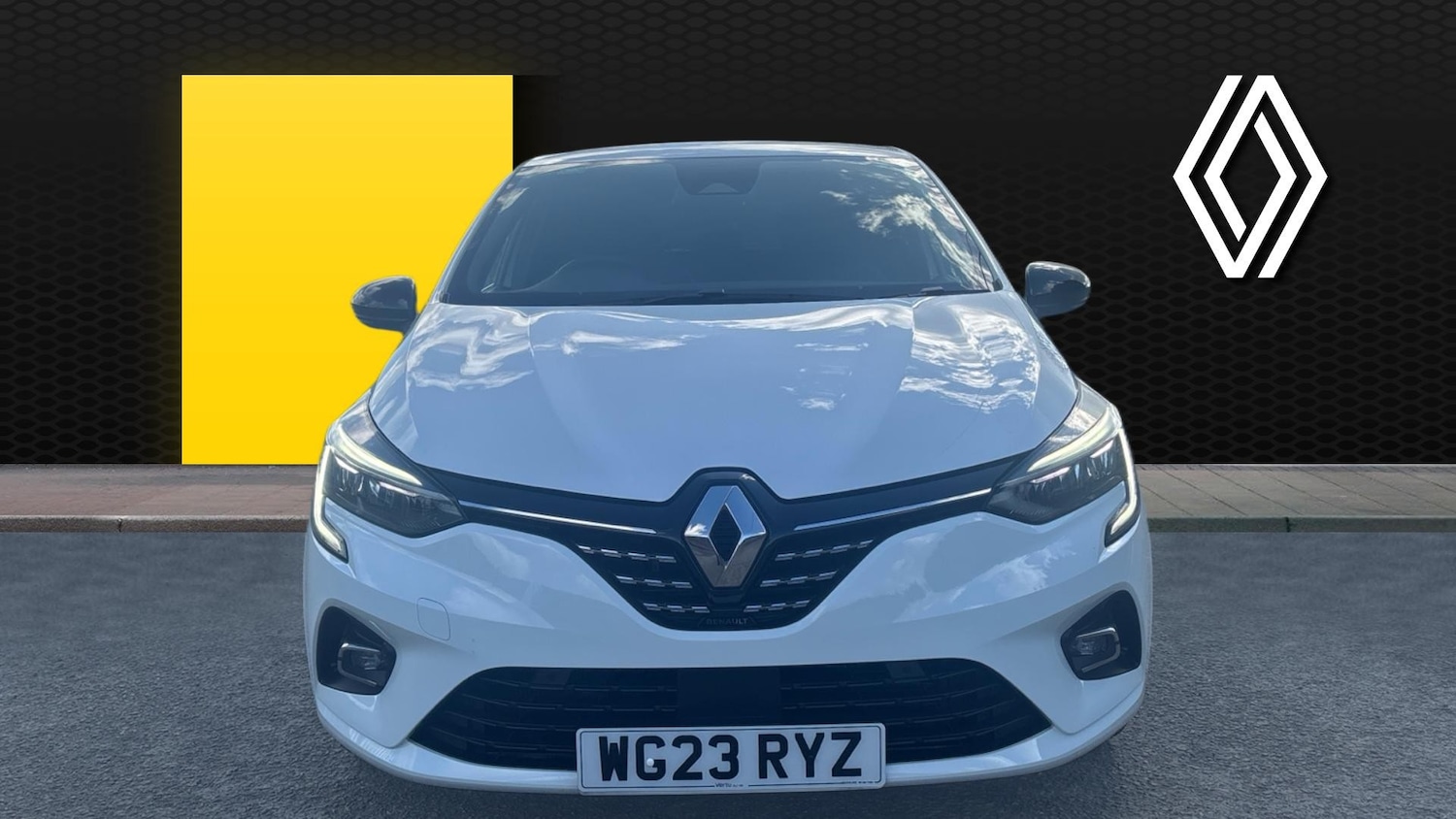 Used Renault Clio 2023 for sale - 77847644: Photo 3
