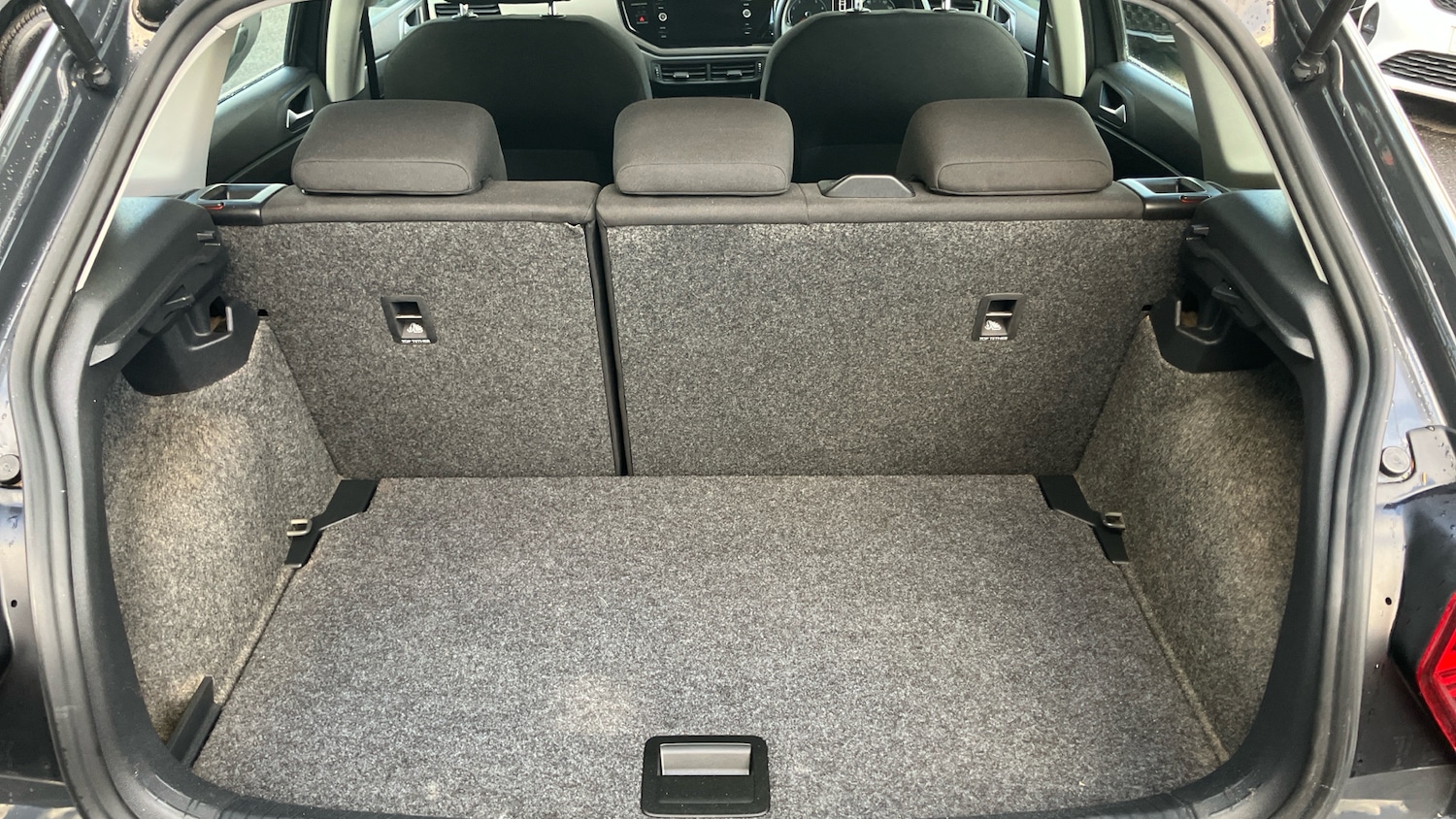 Used Volkswagen Polo 2018 for sale - 76905950: Photo 4