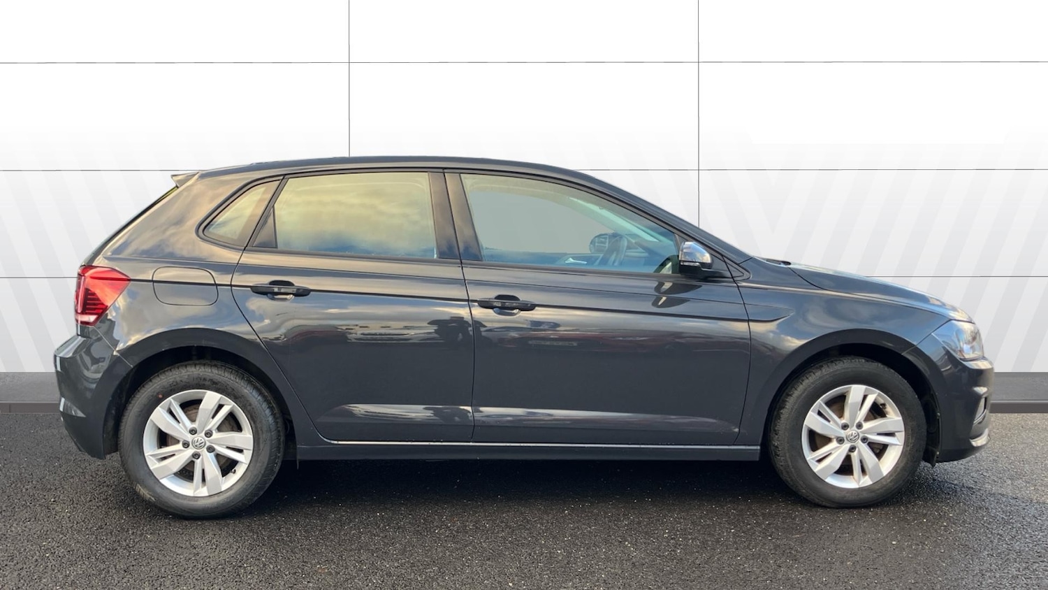 Used Volkswagen Polo 2018 for sale - 76905950: Photo 5
