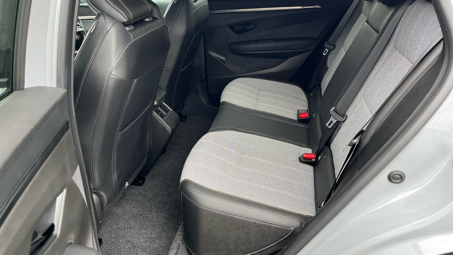 Used Renault Megane E Tech 2022 for sale - 77005790: Photo 16