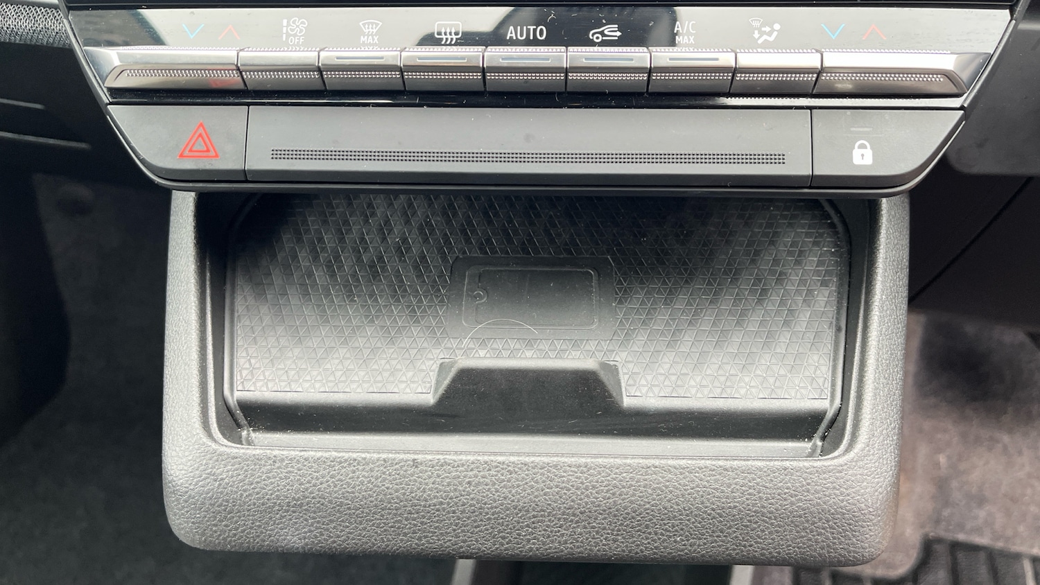 Used Renault Megane E Tech 2022 for sale - 77005790: Photo 30