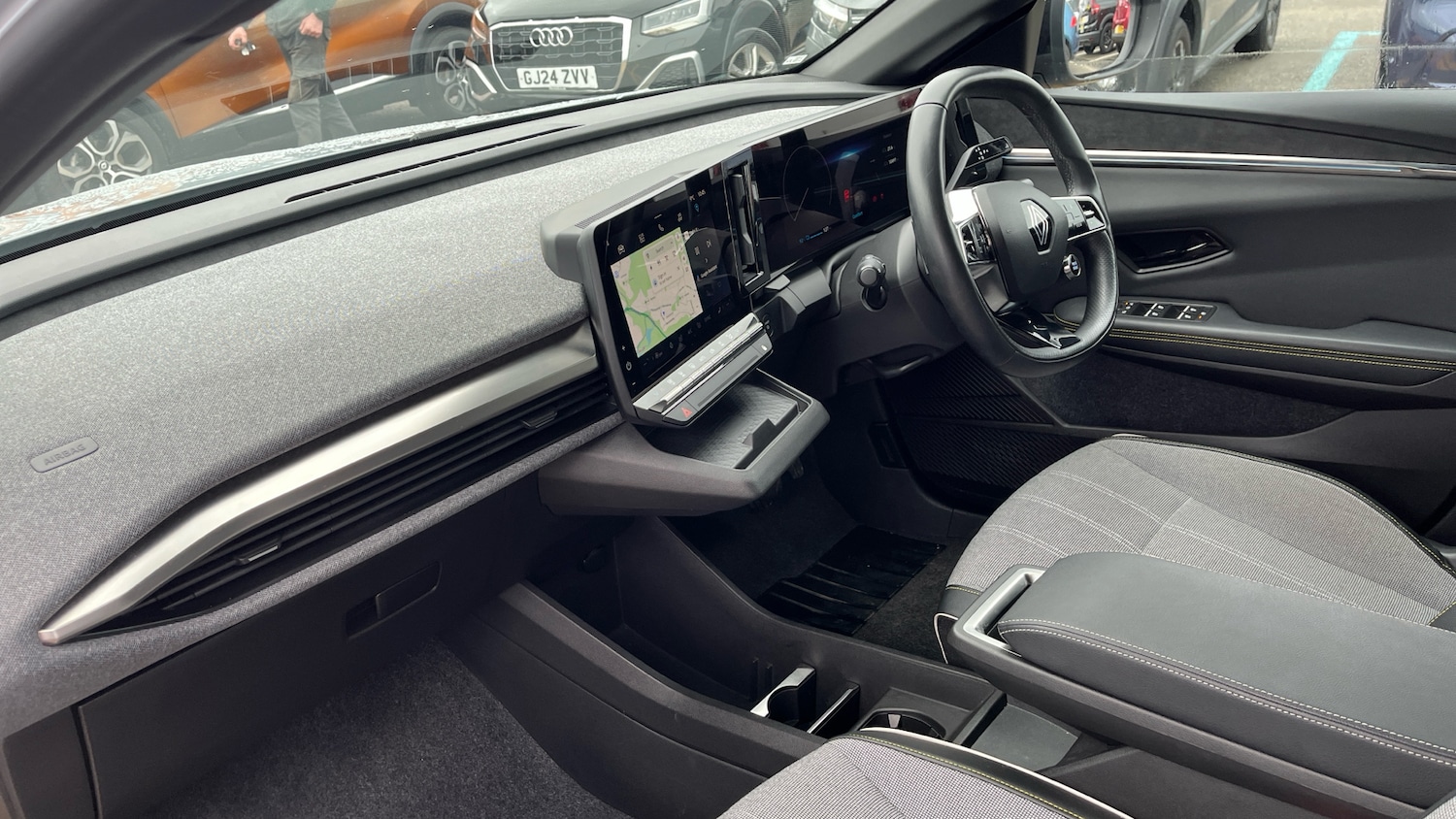 Used Renault Megane E Tech 2022 for sale - 77005790: Photo 9