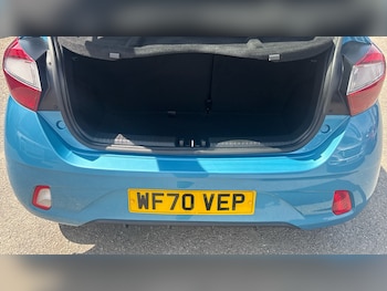 Used Hyundai i10 2020 for sale - 79308409: Photo