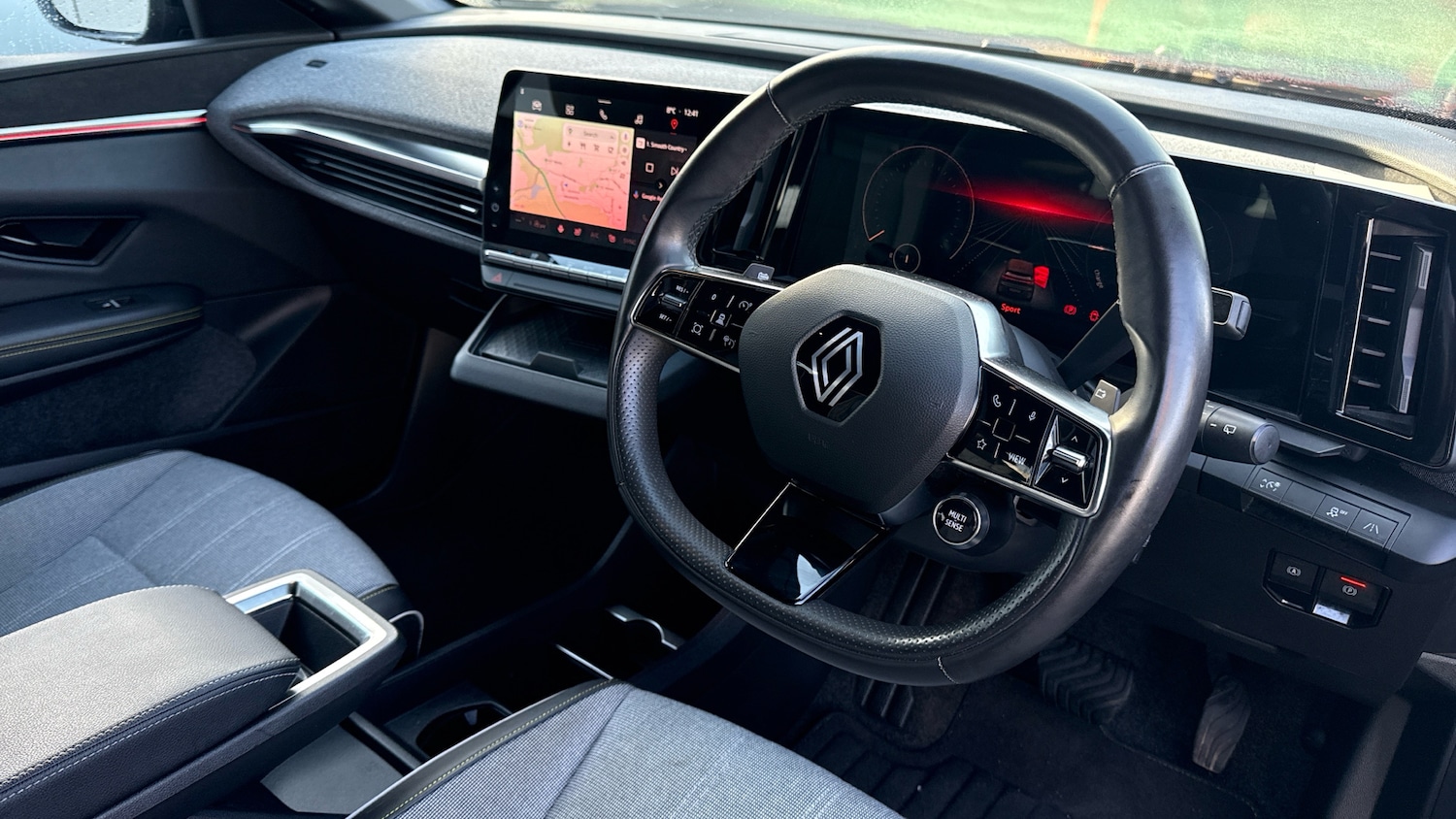 Used Renault Megane E Tech 2023 for sale - 76881565: Photo 11