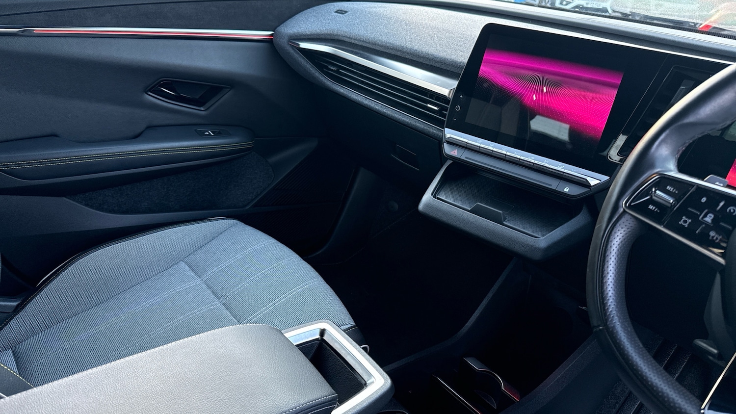 Used Renault Megane E Tech 2023 for sale - 76881565: Photo 14