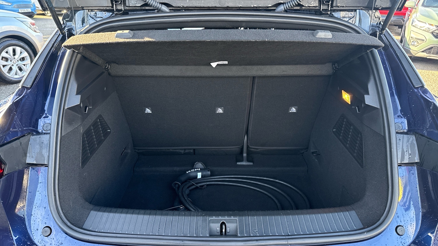 Used Renault Megane E Tech 2023 for sale - 76881565: Photo 4