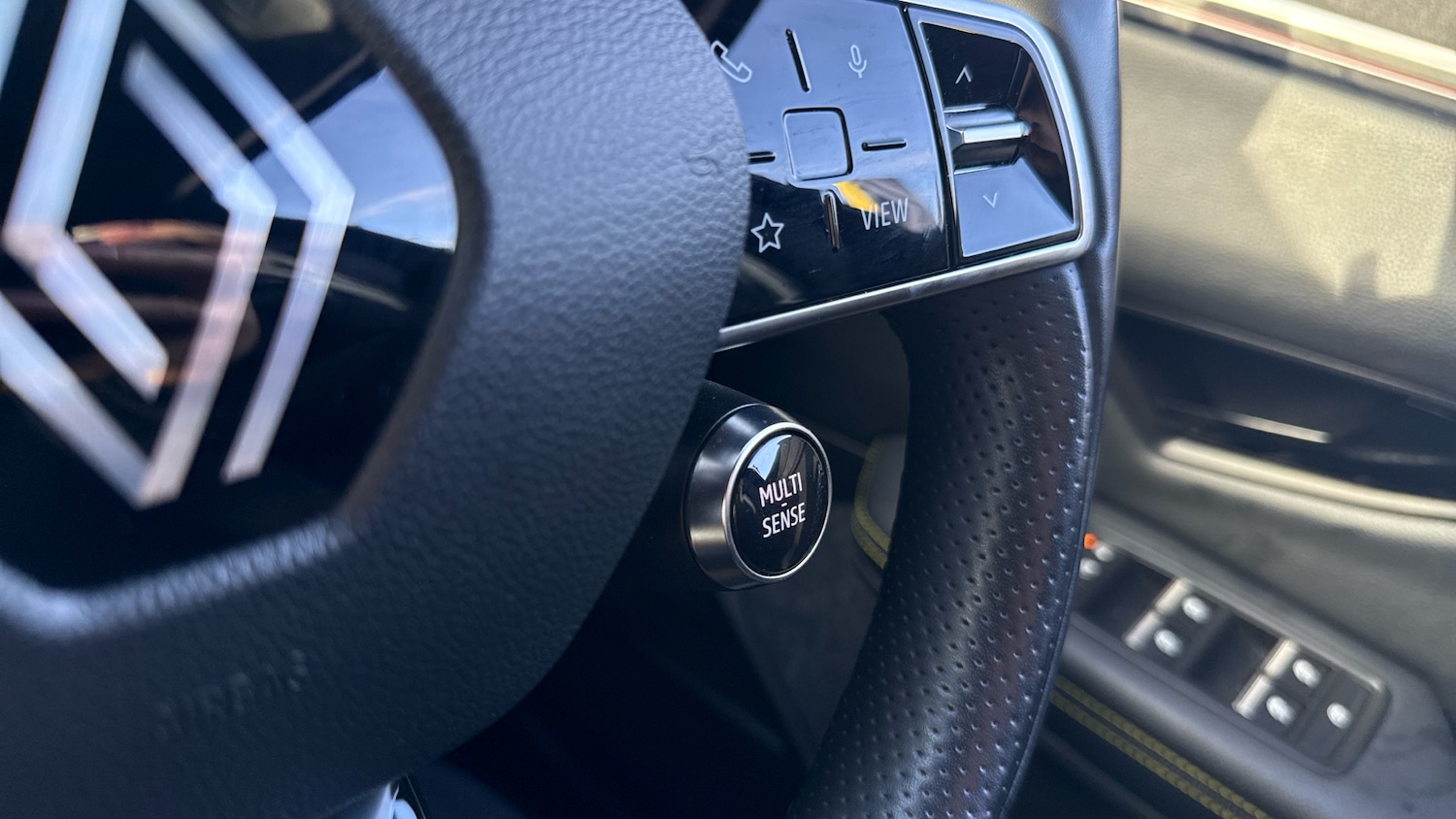 Used Renault Megane E Tech 2023 for sale - 76881565: Photo 40