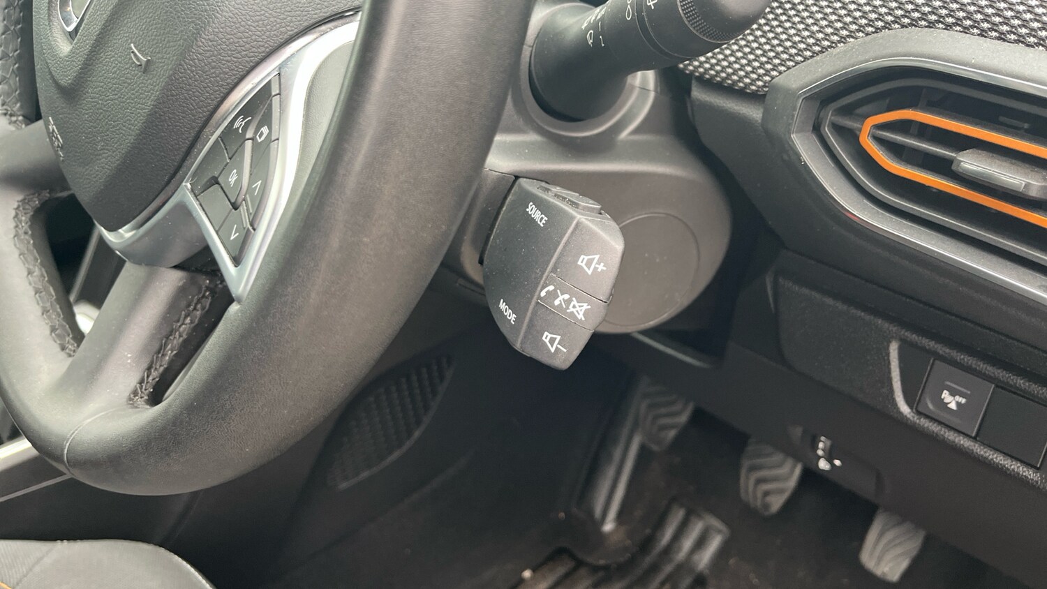 Used Dacia Sandero Stepway 2022 for sale - 75820176: Photo 45