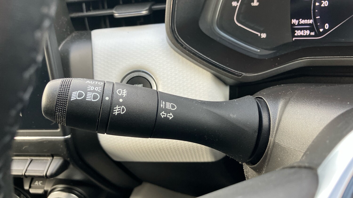 Used Renault Clio 2022 for sale - 76860168: Photo 24