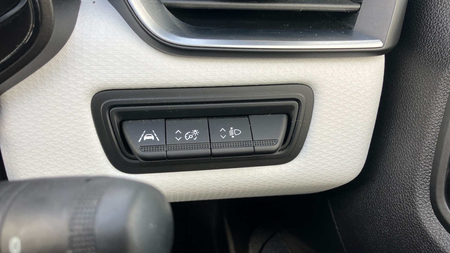 Used Renault Clio 2022 for sale - 76860168: Photo 26