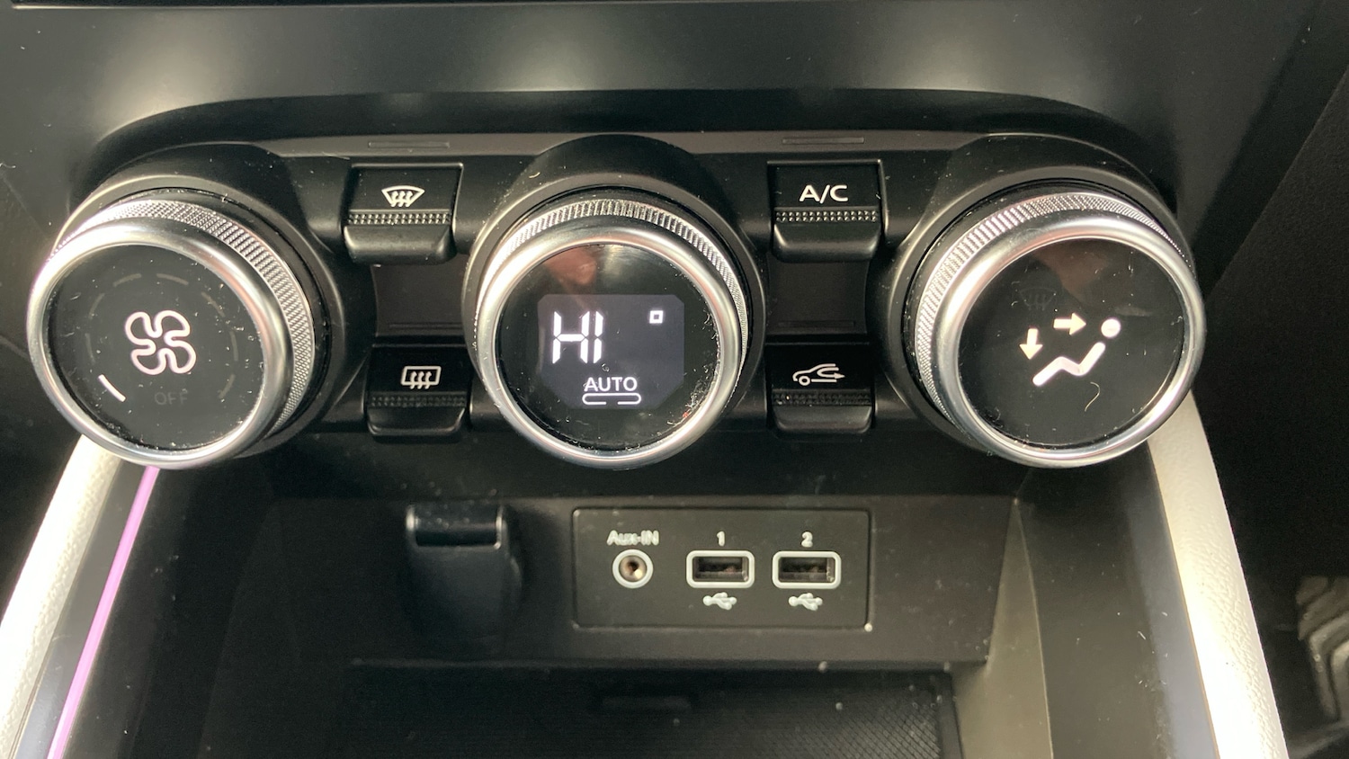 Used Renault Clio 2022 for sale - 76860168: Photo 32