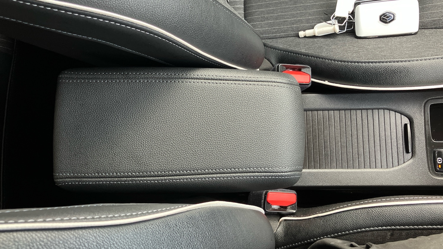 Used Renault Clio 2022 for sale - 76860168: Photo 36